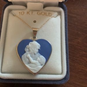10k gold mother and child necklace